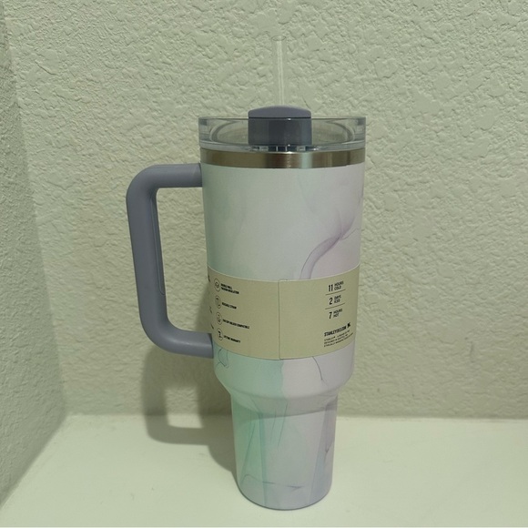 Stanley Watercolor Dusk Purple Tumbler Water Cup 40 oz. Quencher H2.0 FlowState - Picture 7 of 7